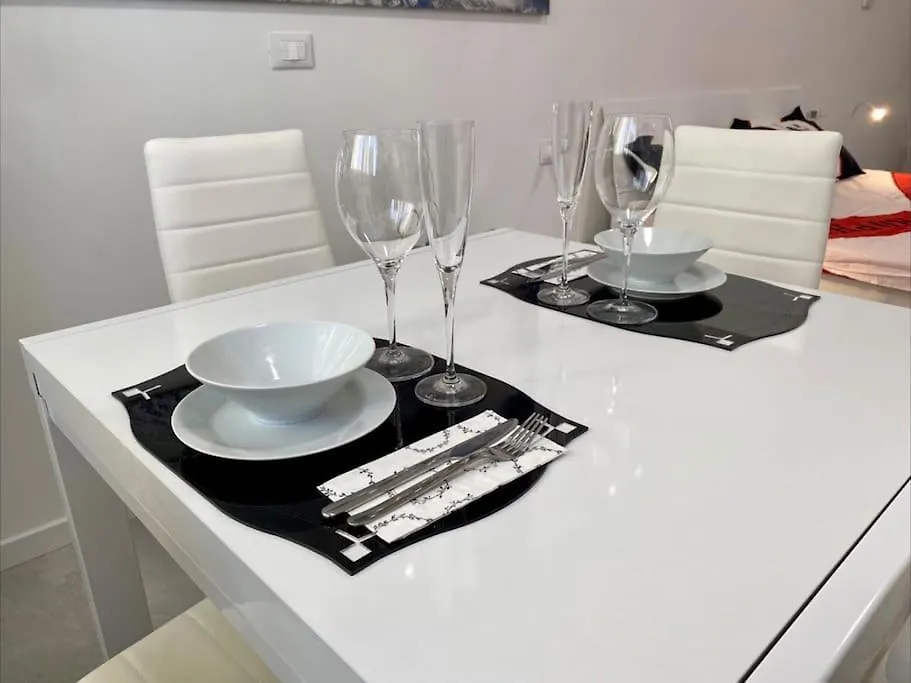 Residence Stendhal 18 Bologna Italy